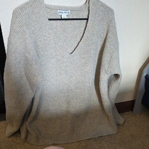 Ava & Viv Women's Beige V-Neck Sweater